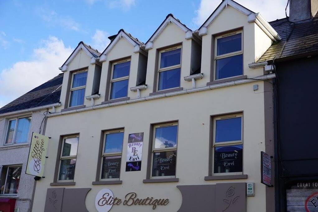 Charlies Lane Apartment Donegal Town المظهر الخارجي الصورة