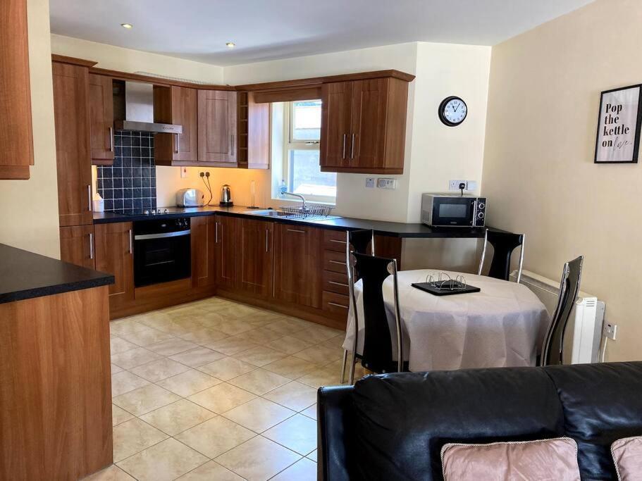 Charlies Lane Apartment Donegal Town المظهر الخارجي الصورة