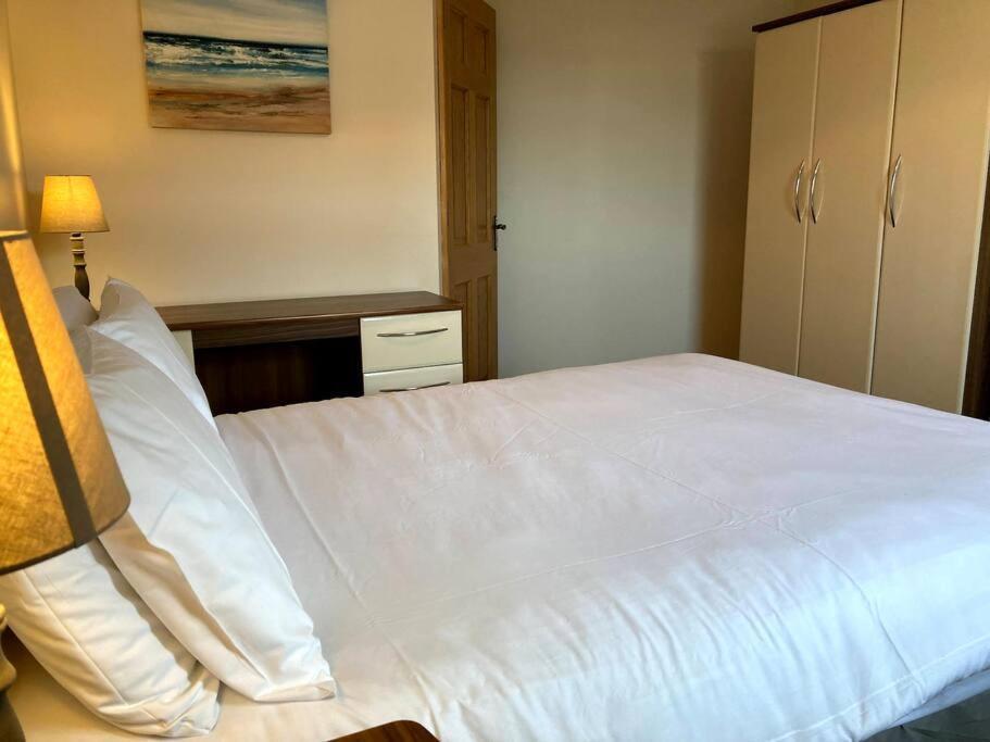 Charlies Lane Apartment Donegal Town المظهر الخارجي الصورة